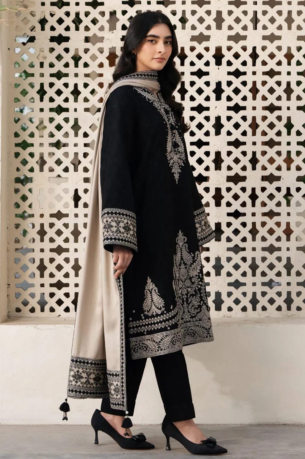Black embroidered lawn 3 piece suit full model front view